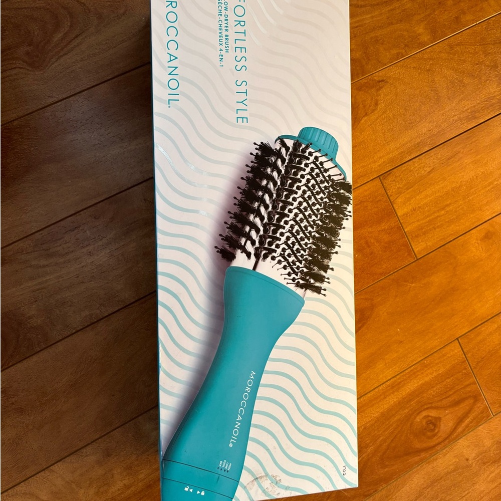 Moroccanoil Teal Round Hair Brush
